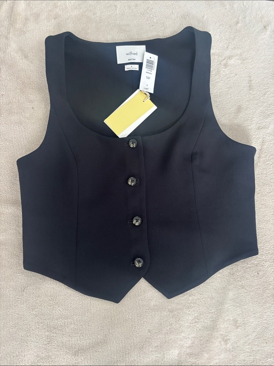 Aritzia Tops - Aritzia Wilfred Rocco Vest Crepette - Size 8, Black